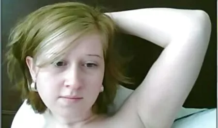Lexi porno sides in black gloves gives son a hell of a handjob