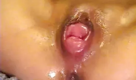 He attracts women of Kazakhstan on the cock and push it in her xxx free porn mouth